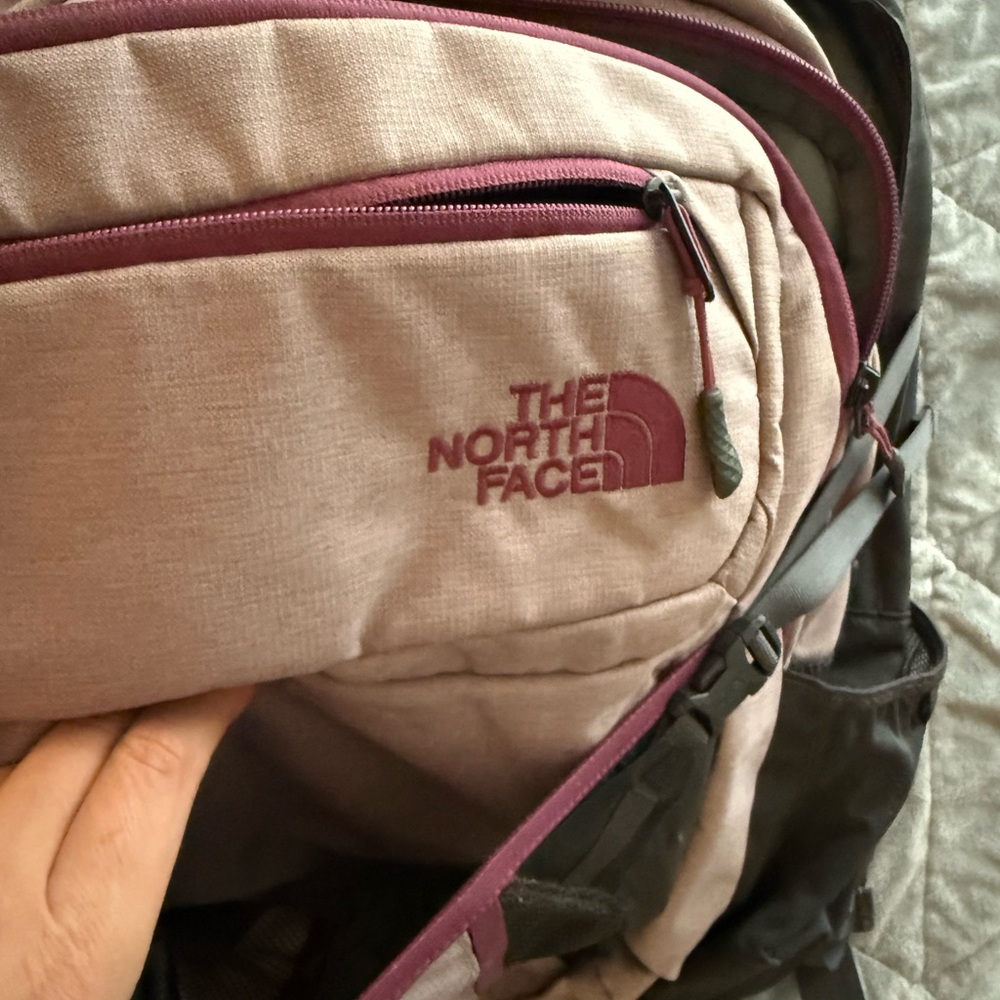 Excellent Condition North Face Backpack - image 4